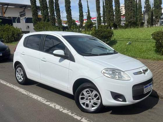 FIAT PALIO 1.0 MPI ATTRACTIVE 8V FLEX 4P MANUAL FIAT PALIO 1.0 MPI ATTRACTIVE 8V FLEX 4P MANUAL